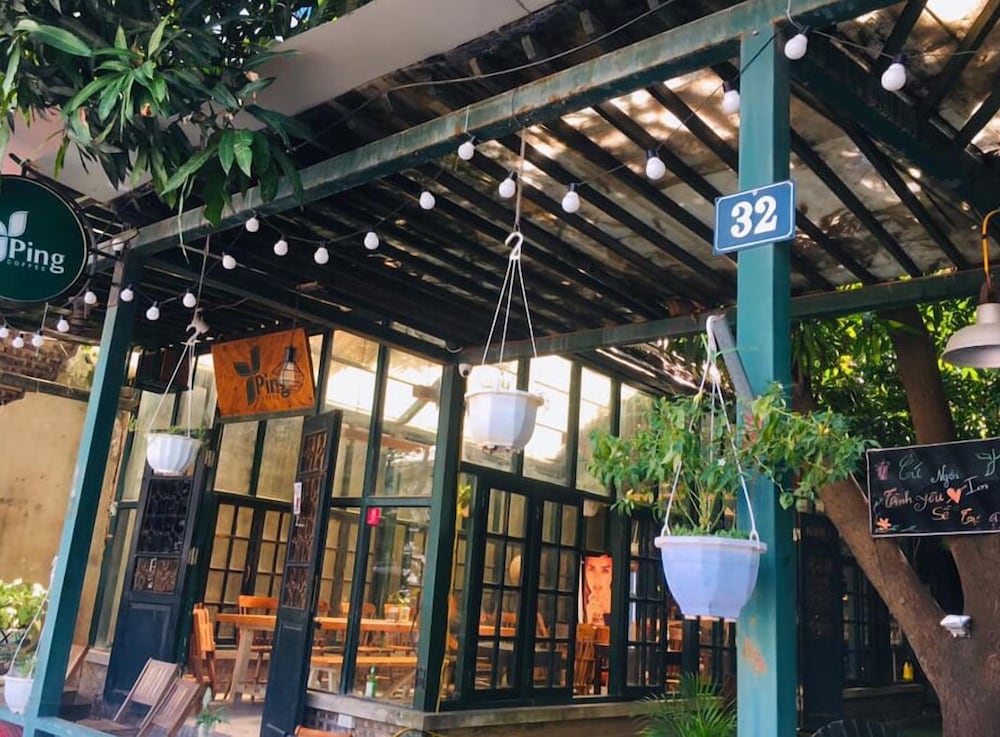 Ping Hotel Hanoi 5/66
