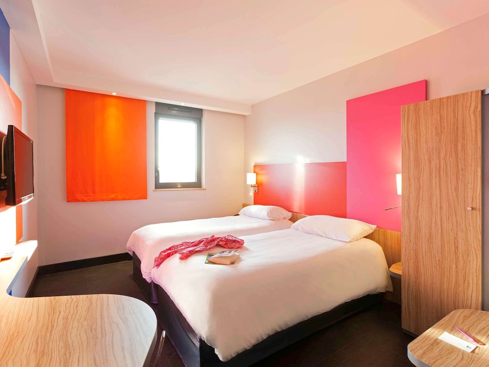 Ibis Styles Romans Valence Gare Tgv 17/71