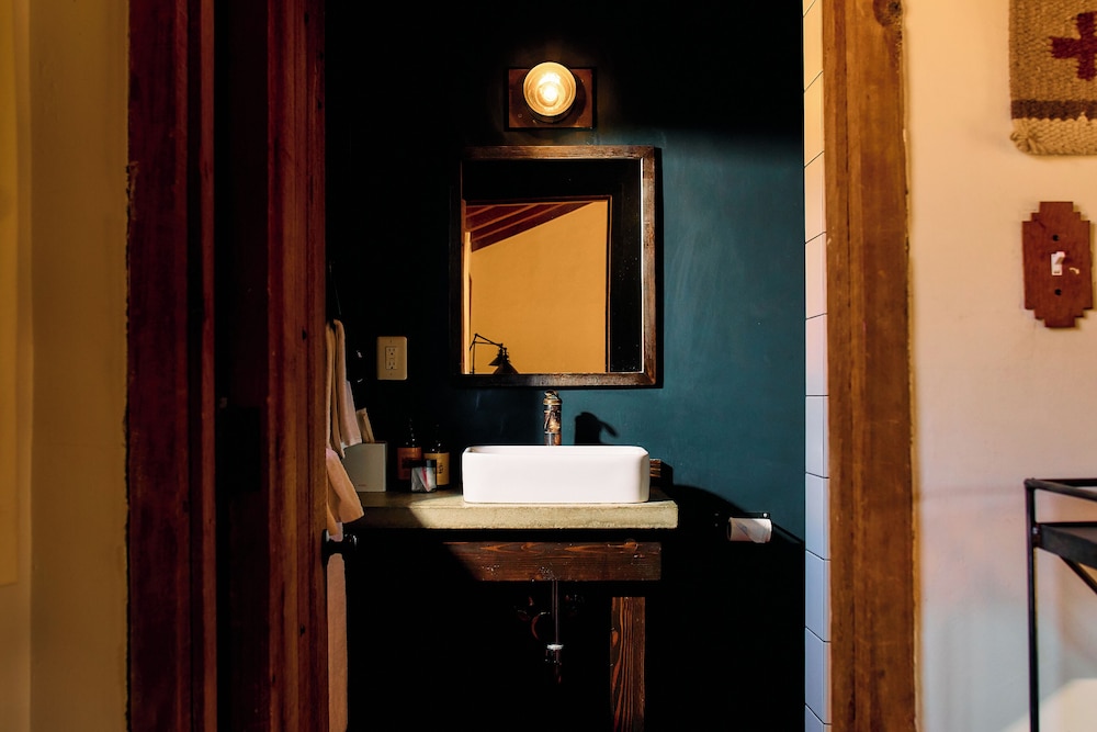 Pioneertown Motel 53/53