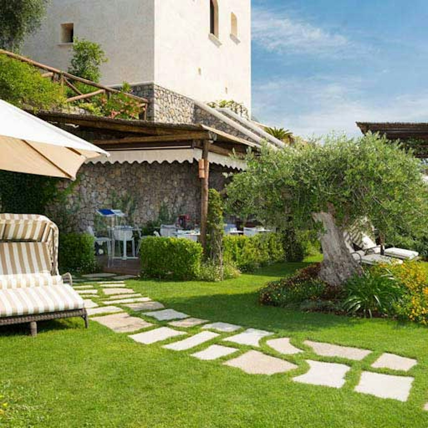 Monastero Santa Rosa Hotel and Spa 76/83