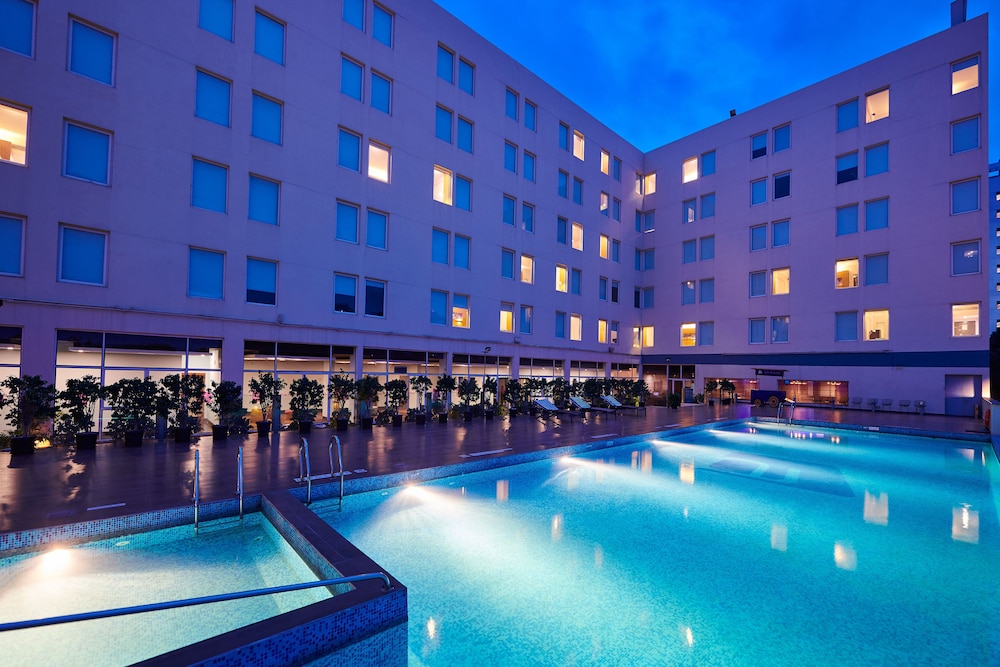 Aloft Bengaluru Whitefield 5/50
