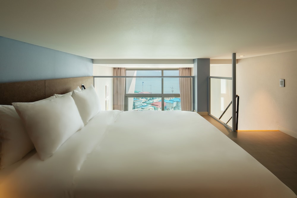 Duplex, Urban, Double Bed