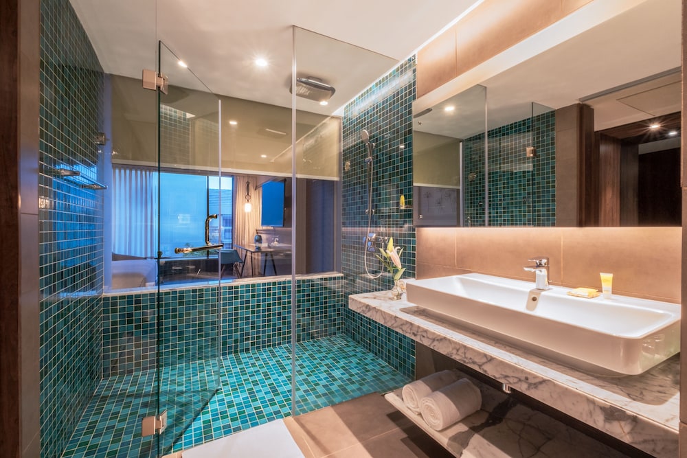 Hyatt Centric Candolim Goa 28/72