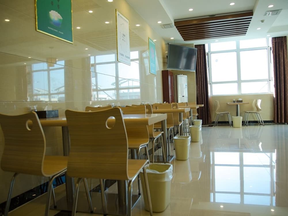 Greentree Inn Suqian Sihong Passenger Station Zhongyuan Logistics District Hotel 21/29