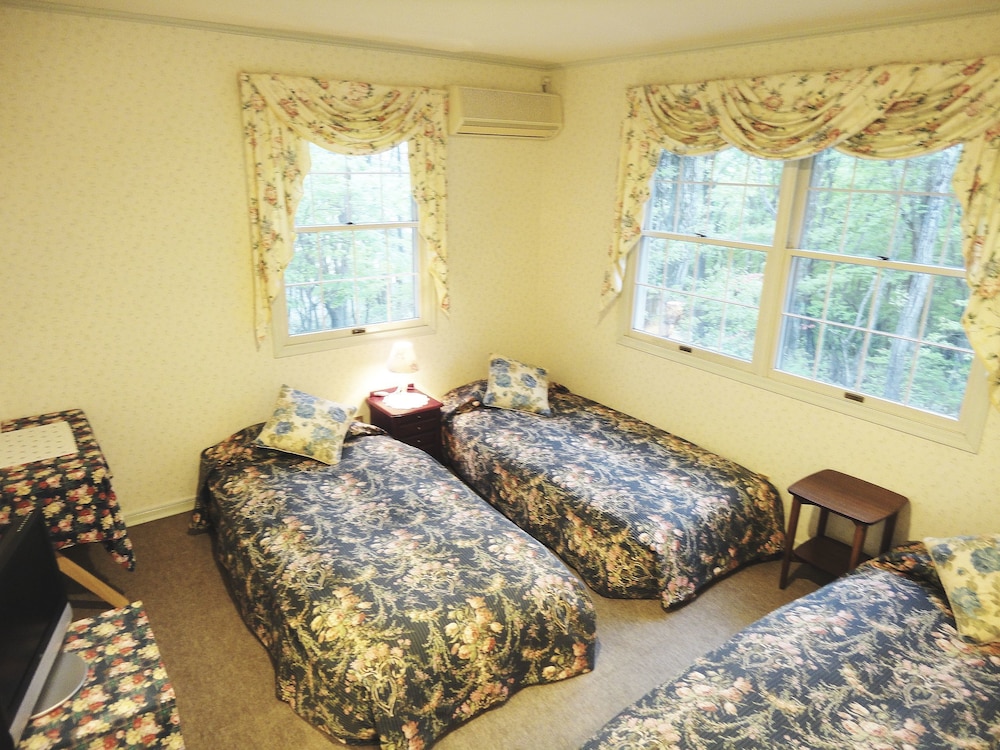 Cozy Inn Antique 14/23