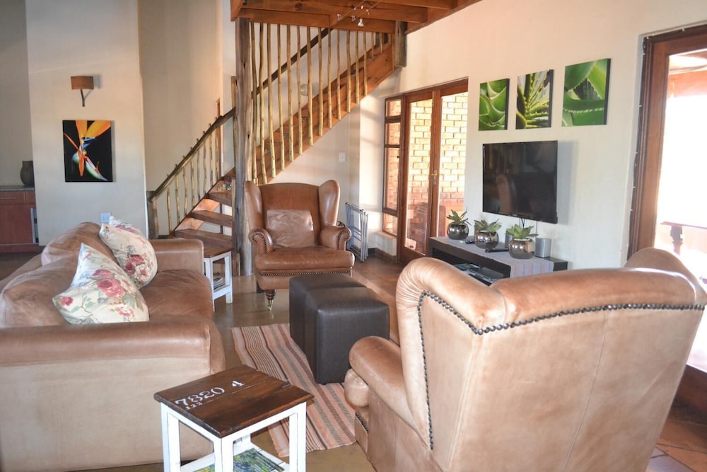 Makhato 84 Bush Lodge 23/45