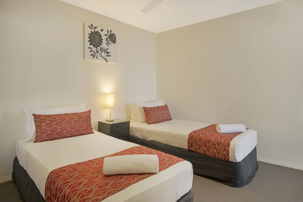 PREMIUM, TWIN BEDS