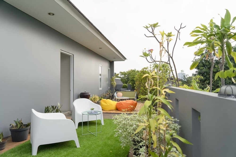 Mk House Senopati 2/22