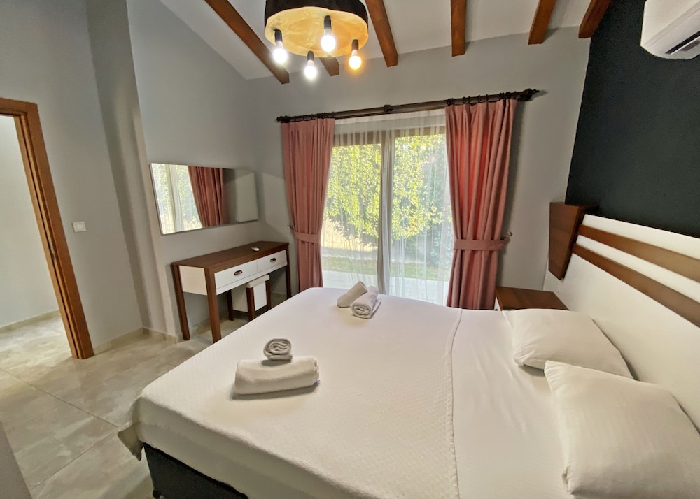 Zehra Villas 19/50