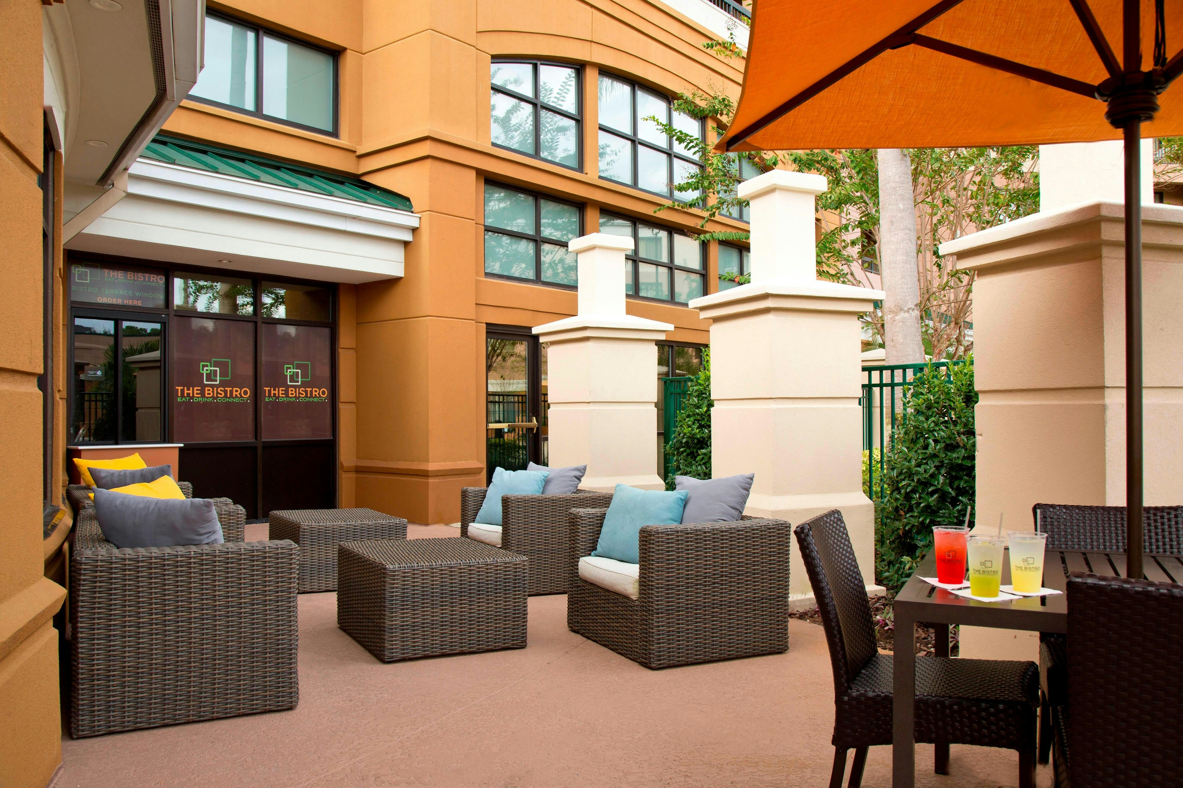 Courtyard by Marriott Orlando Lake Buena Vista in the Marriott Village 10/33
