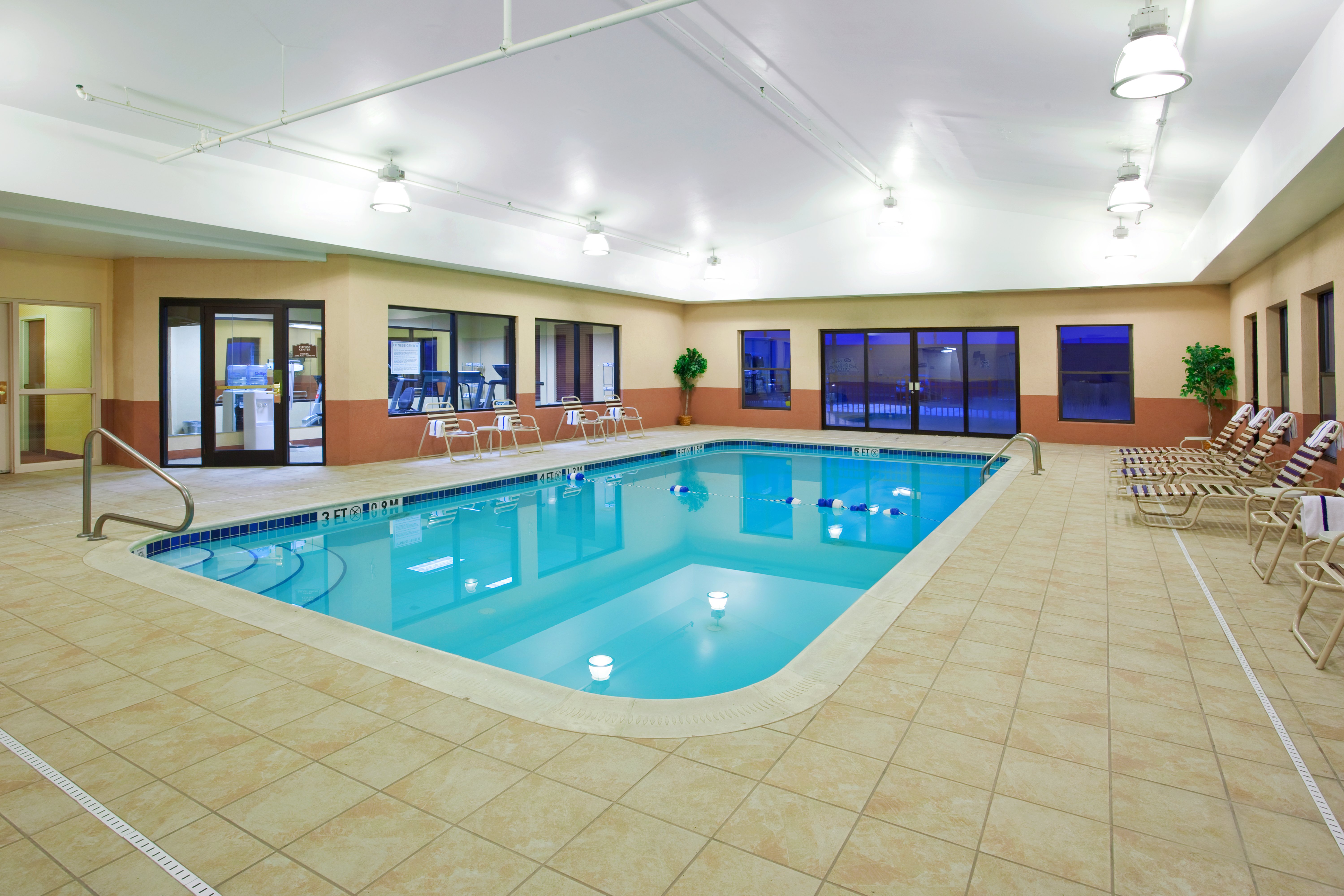Holiday Inn Express Hotel Suites Cleveland Streetsboro 17/38