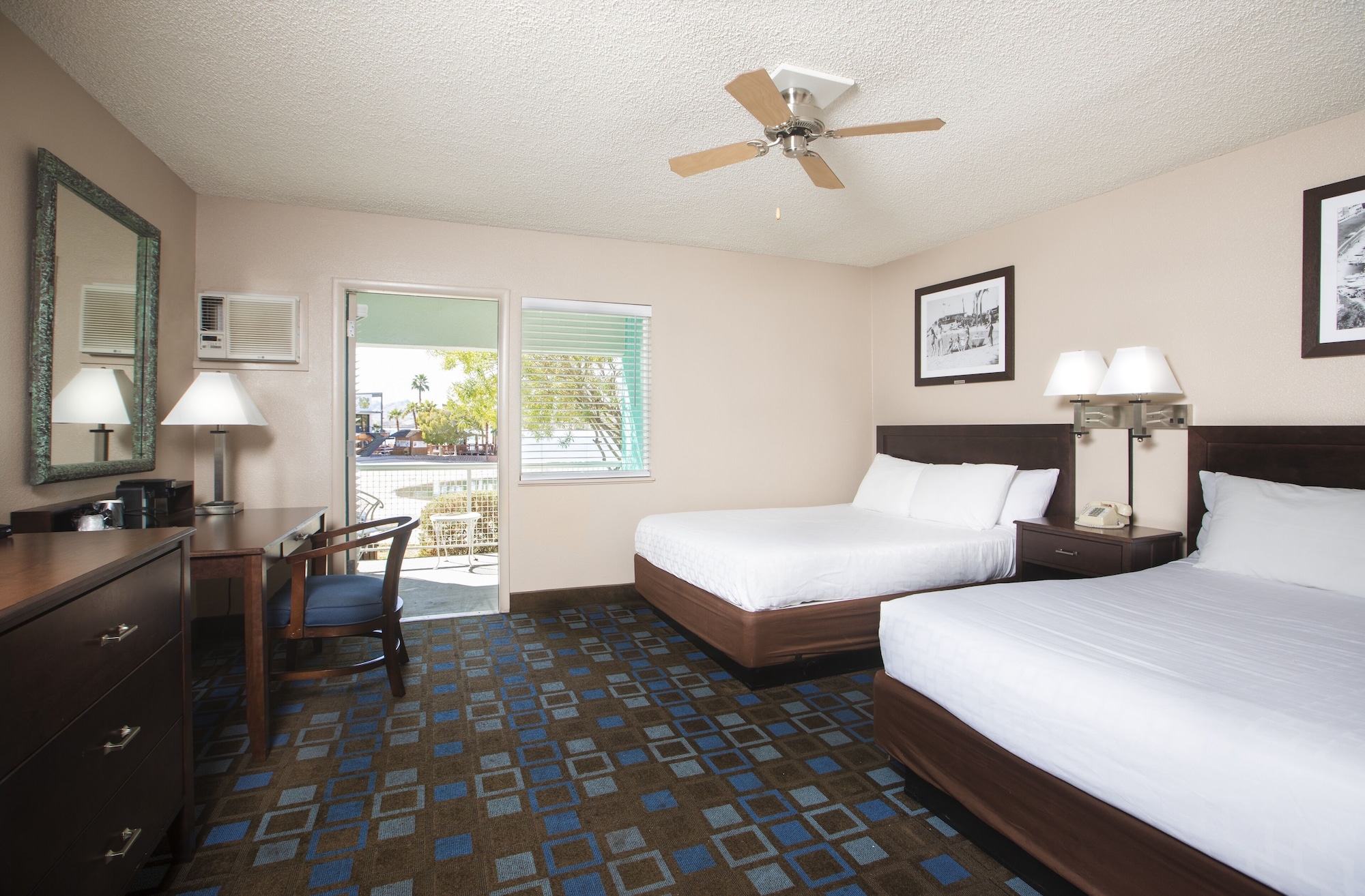 Bay Upper, 2 Double Beds