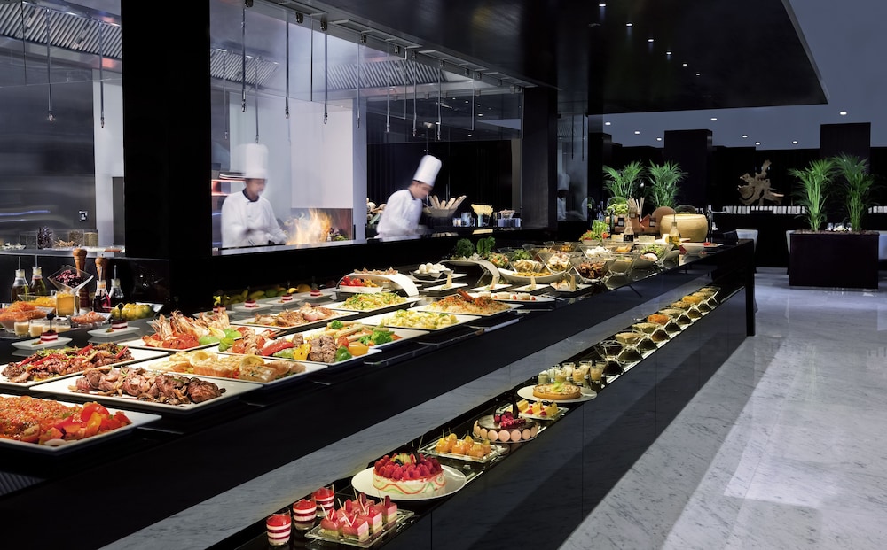 Lobby at Pullman Dubai Creek City Centre Residences, DUBAI