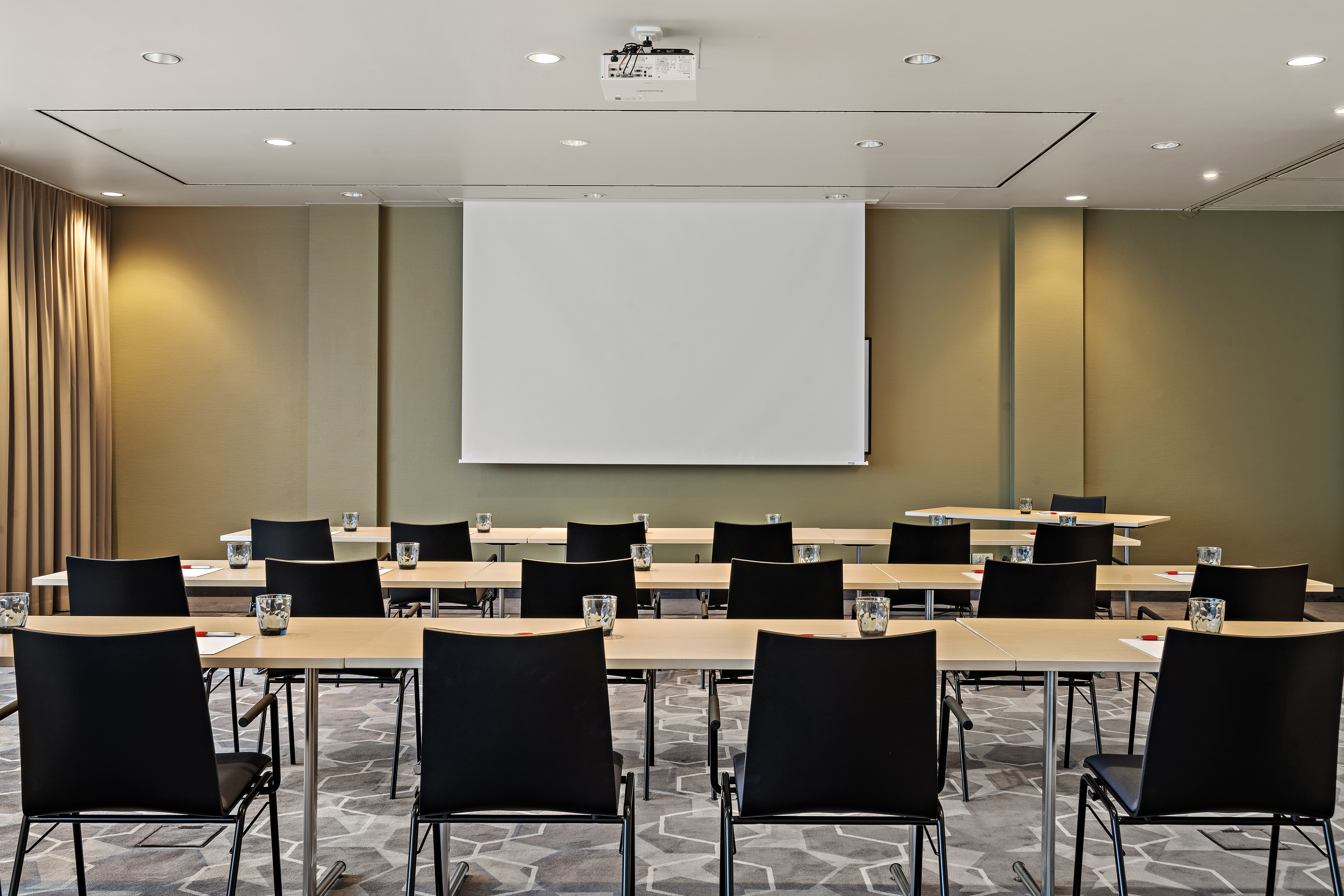 Leonardo Hotel Mainz 72/83