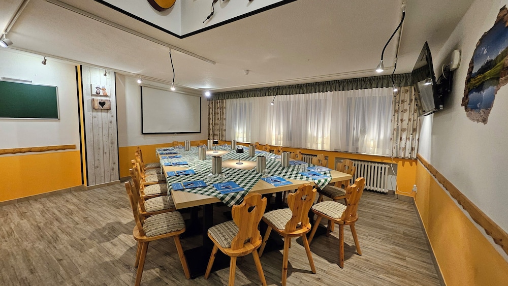 Hotel And Restaurant Edel Weiss Bremen 43/71