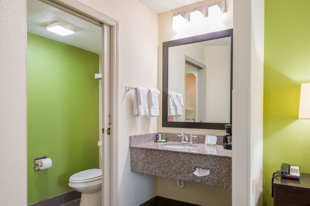 Sleep Inn Statesville I-40 15/38