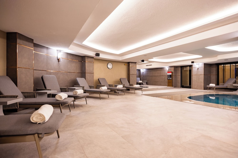 Qlusive Hotel 19/50