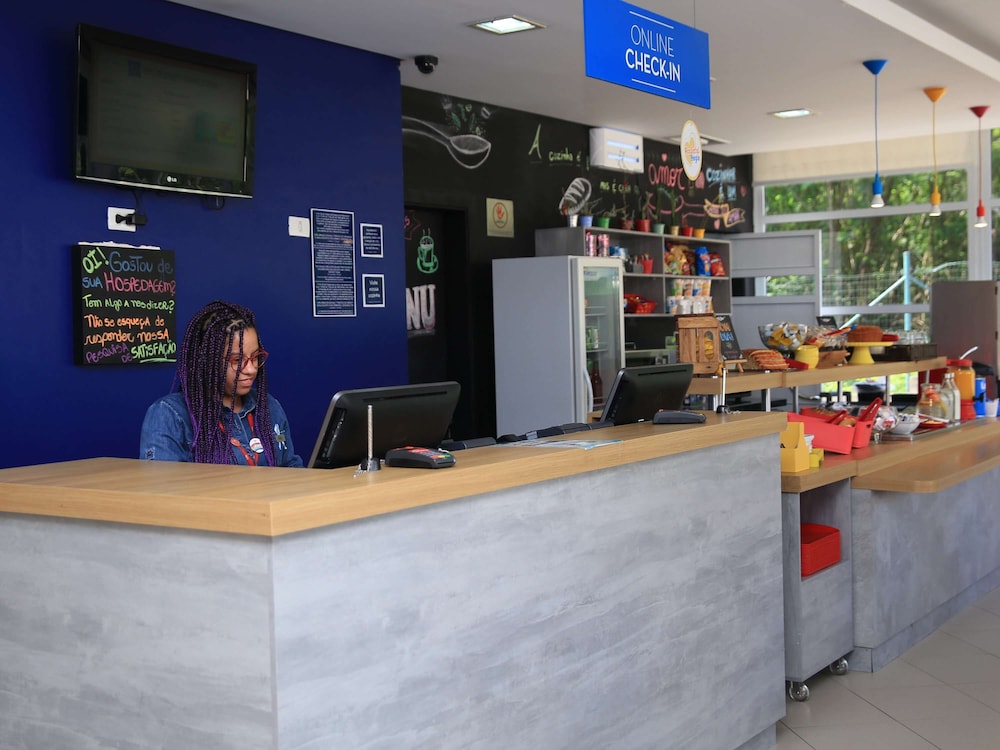 Ibis Budget Piracicaba 10/64
