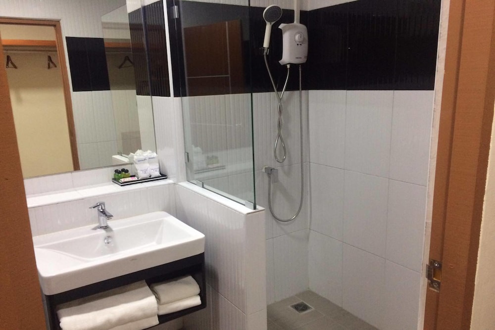 De V Loft Hotel 23/25
