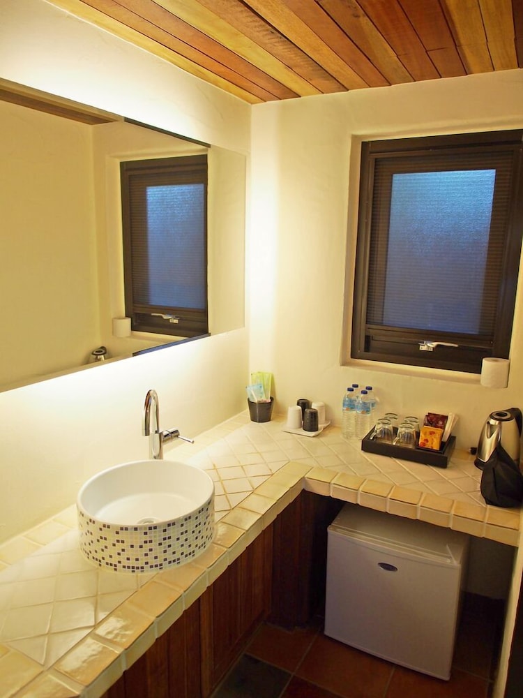 Just Hi Seaview B&amp;B 49/50
