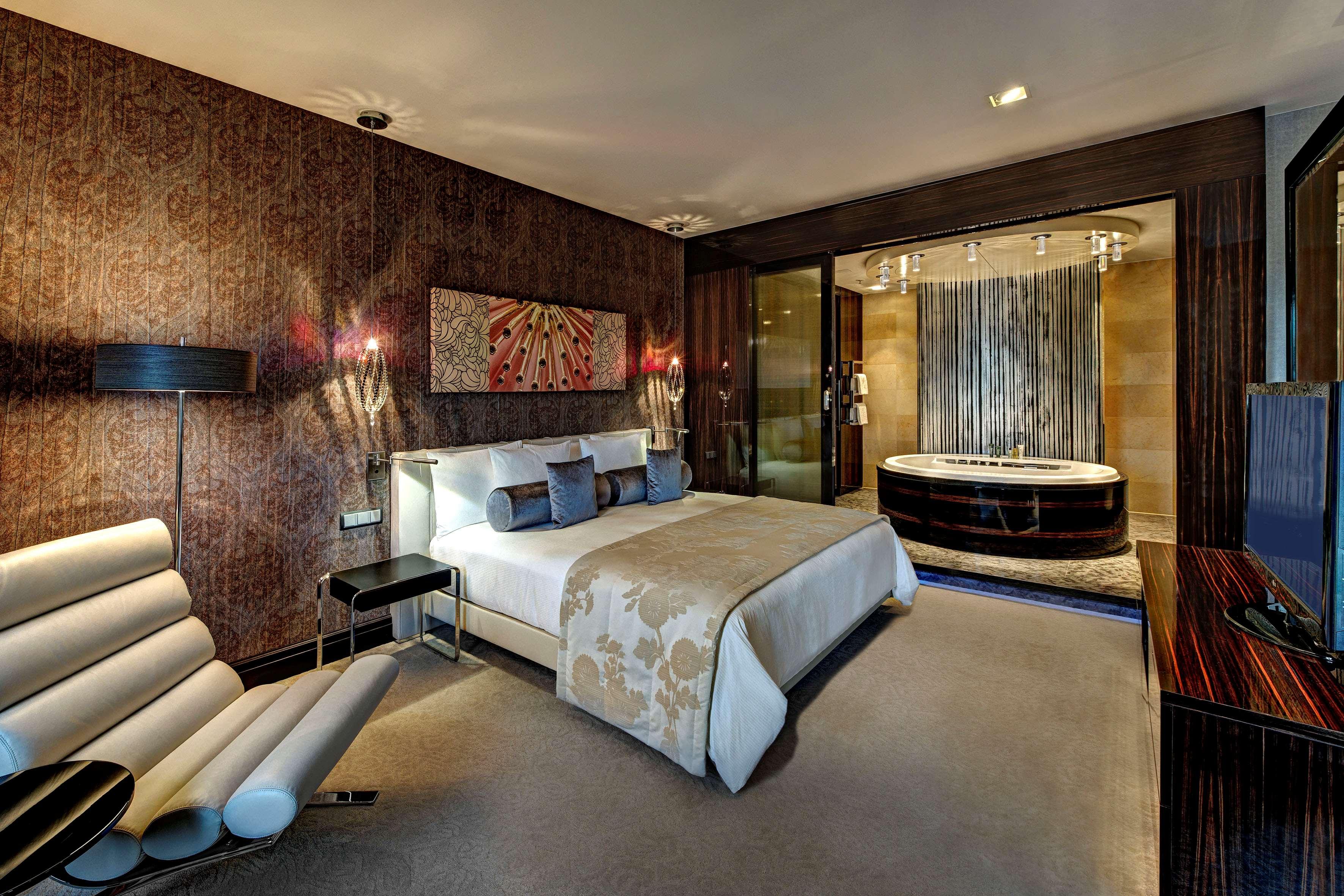 Presidential, Suite, Skyline View