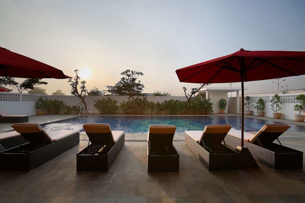 Batiqa Hotel Apartments Karawang 38/73