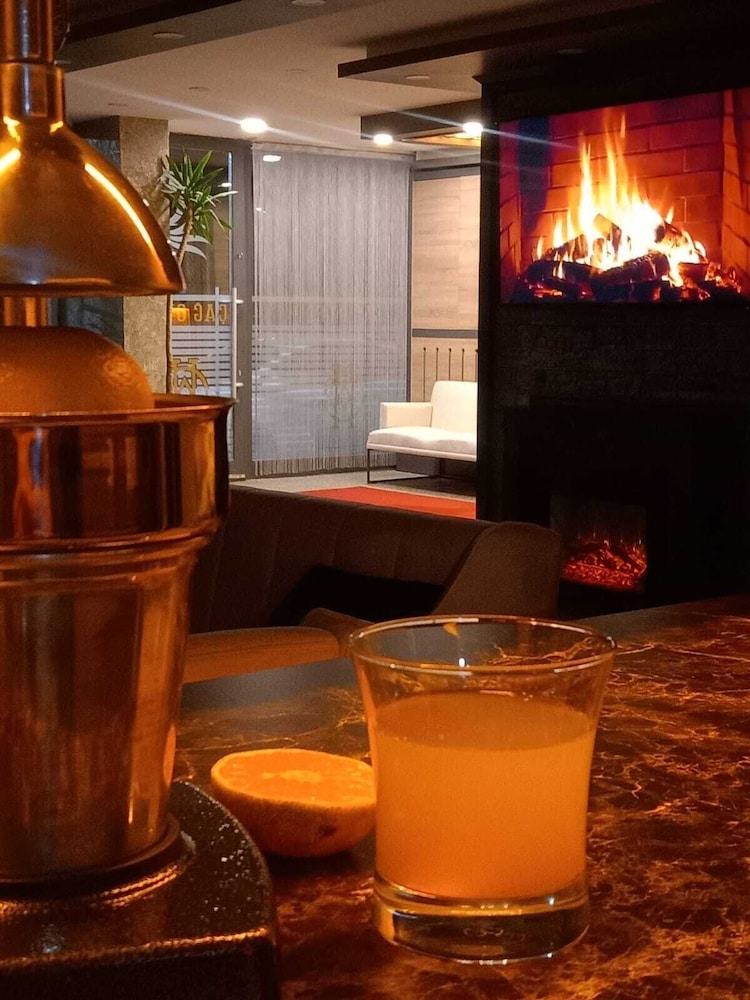 Cag Hotel 27/49