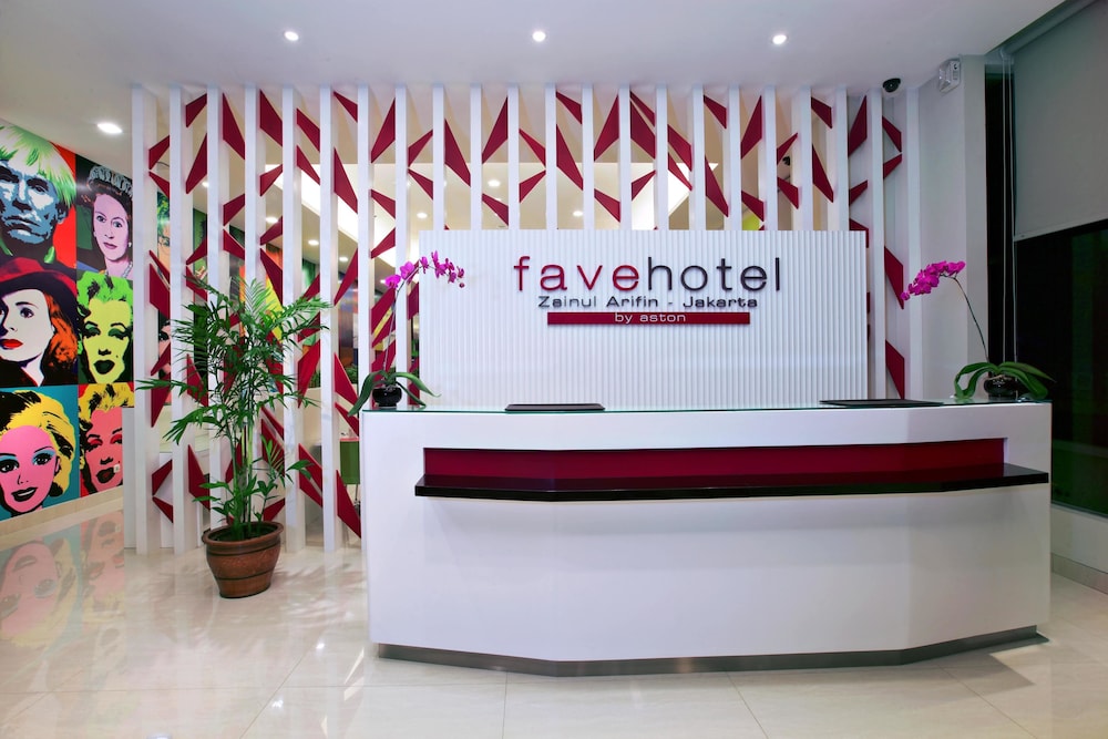 Lobby at favehotel Zainul Arifin, JAKARTA