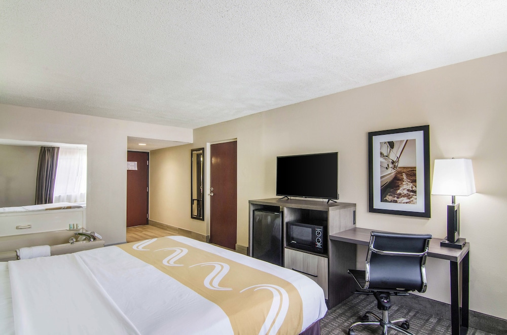 Quality Inn near University of Mobile 16/50