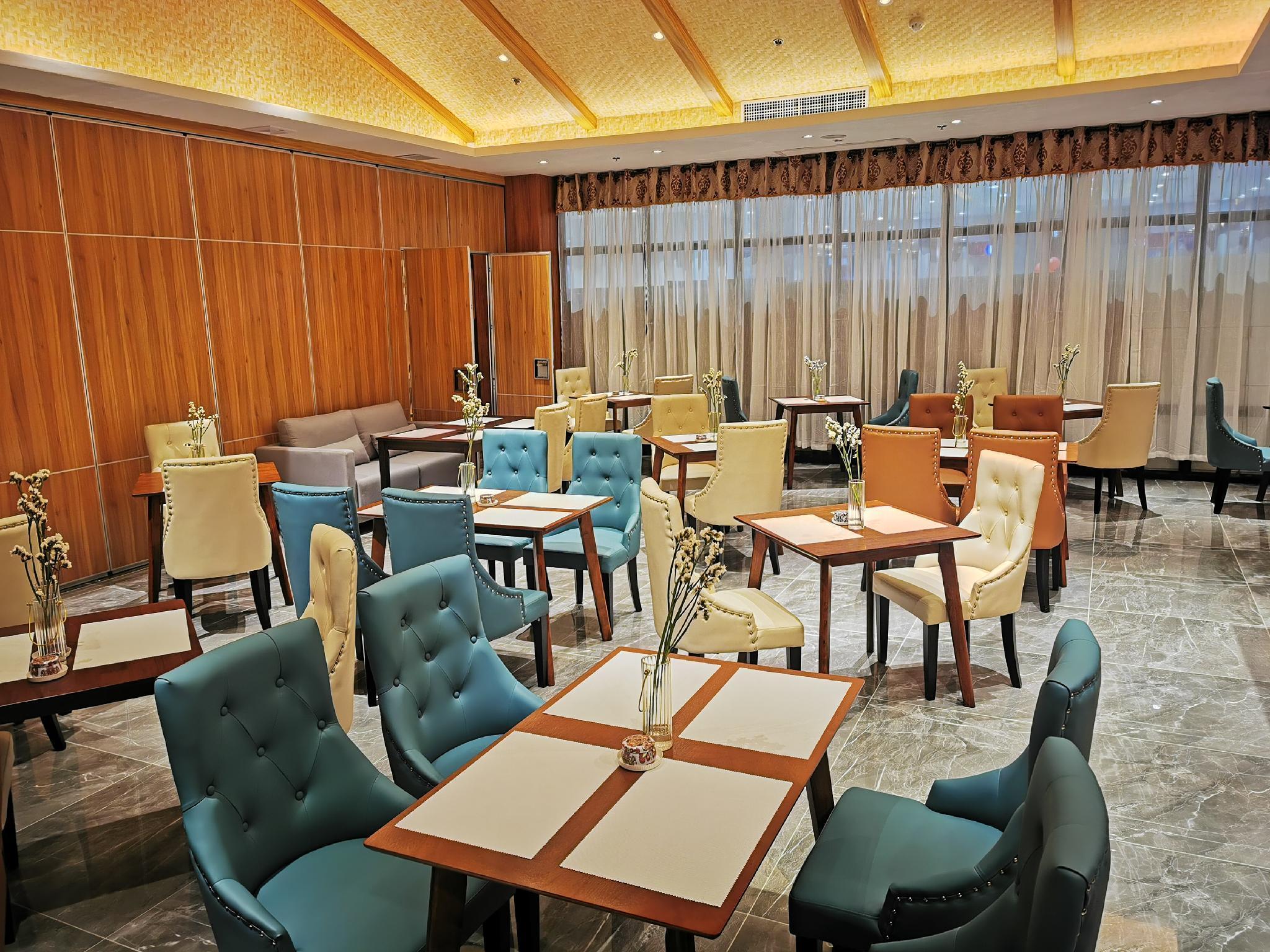 Lotus Blu Hotel Naga 19/36