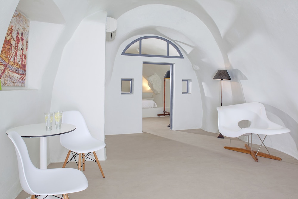 On The Rocks Santorini - Adults only 16/67
