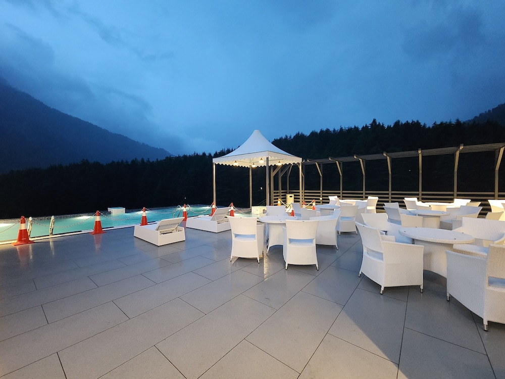 The Orchard Greens Resort 37/48