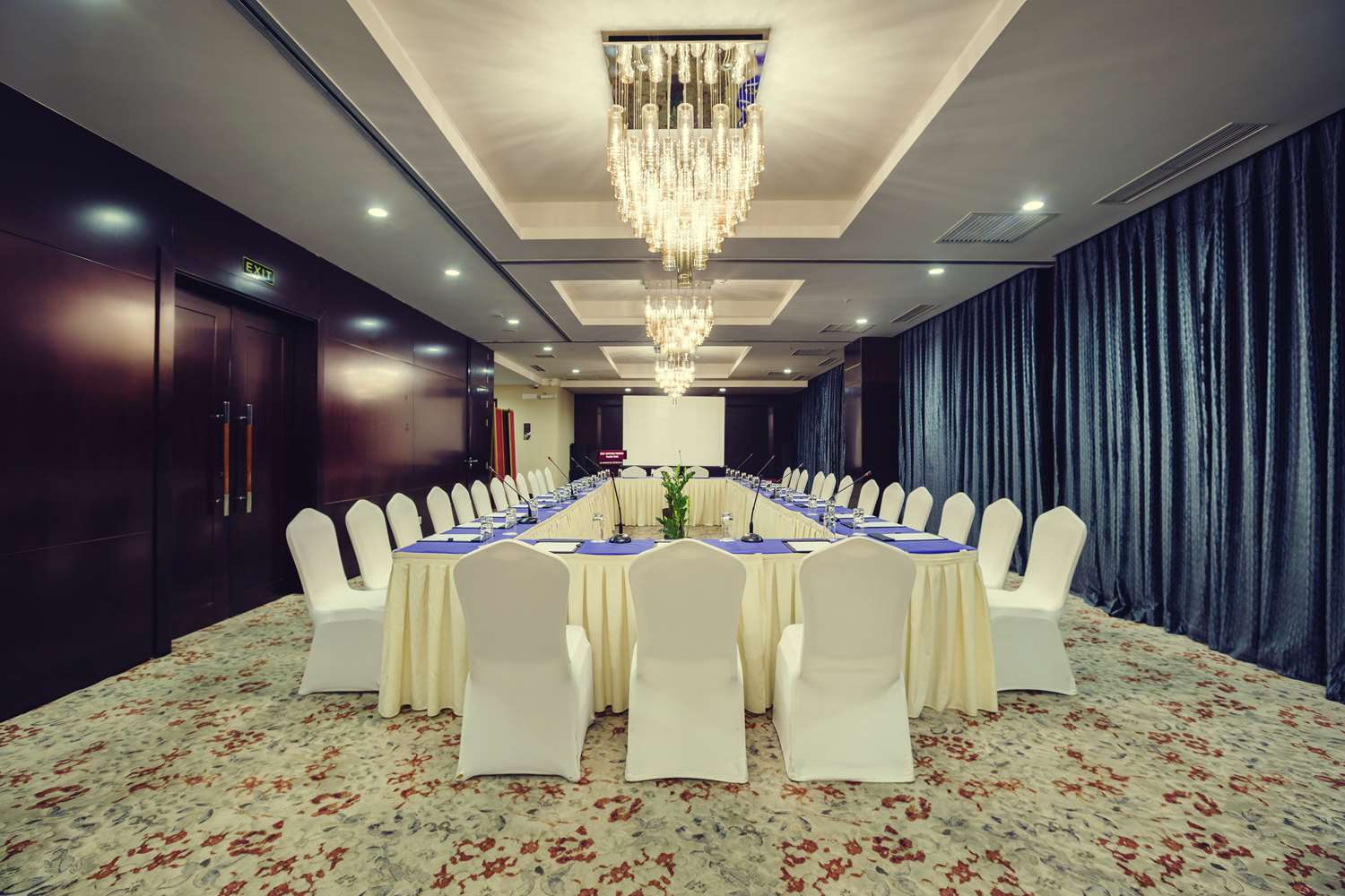Best Western Premier Tuushin Hotel 56/61