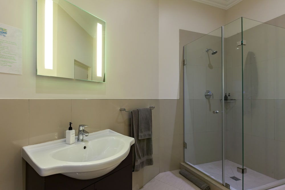 The Sir David Boutique Guest House 50/50