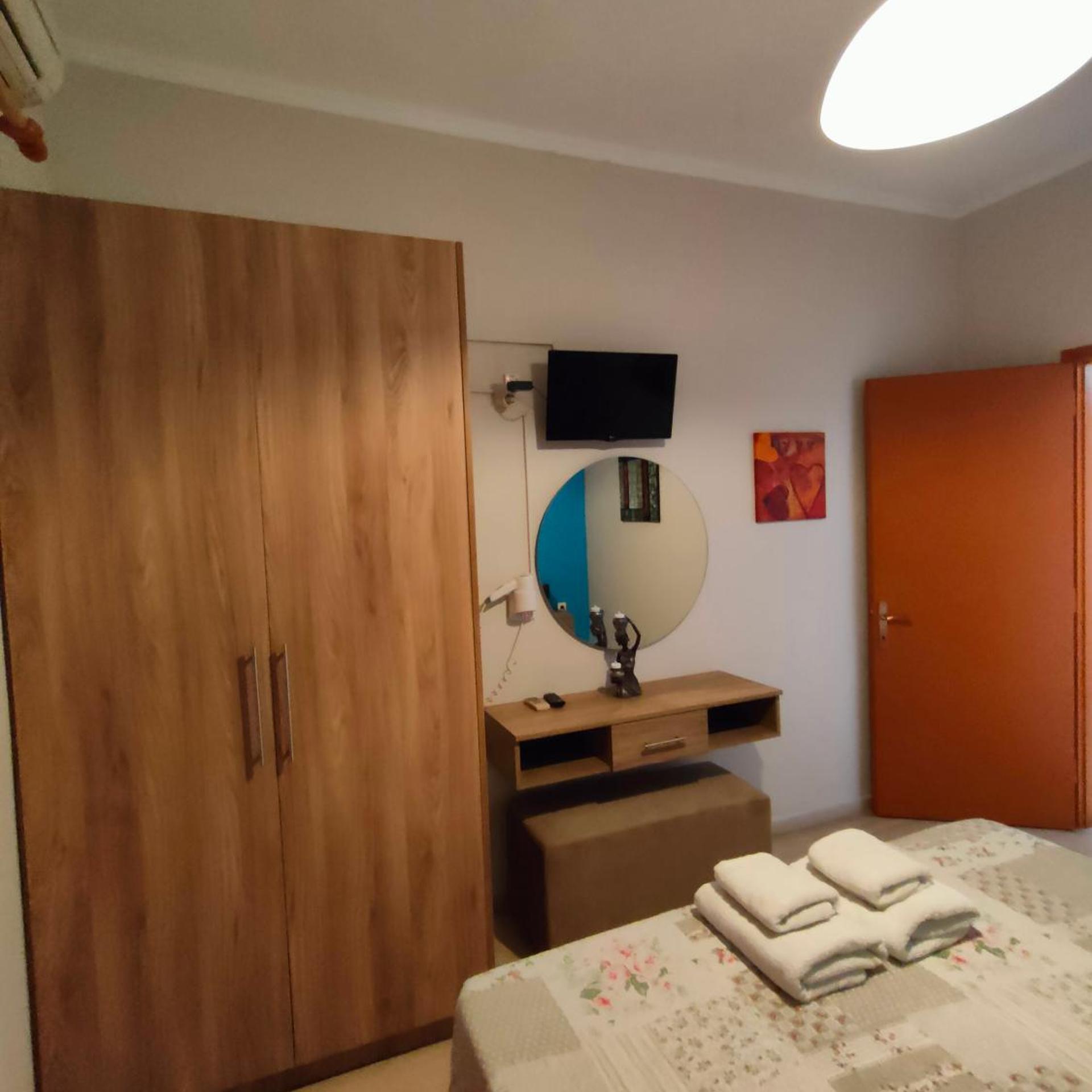 Dionisos Apartments 12/32