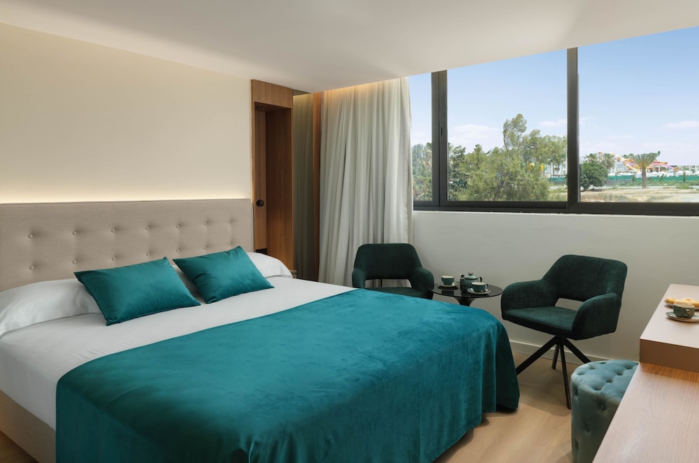 SUPERIOR, DOUBLE BED