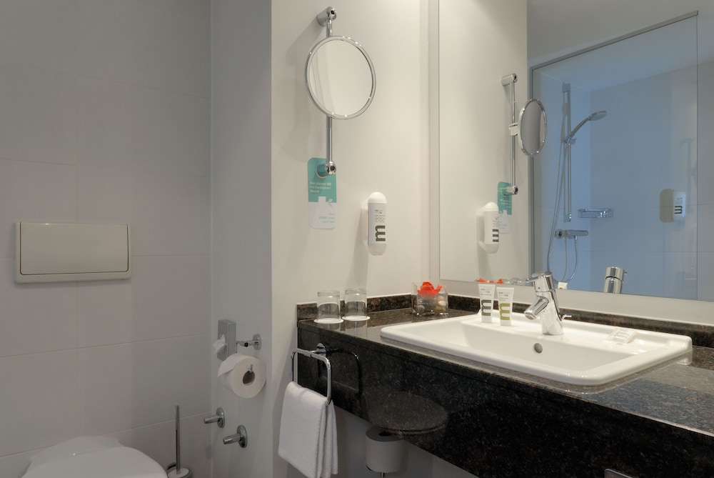 MERCURE HOTEL KOBLENZ 18/74