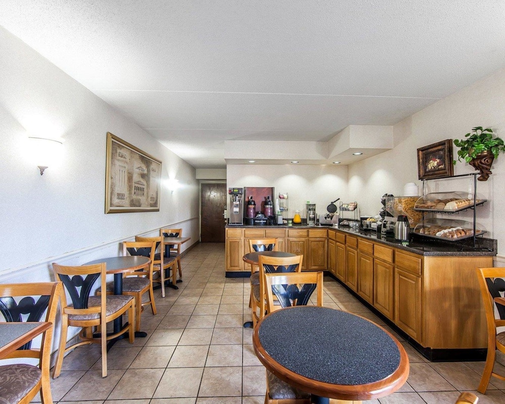 Rodeway Inn Sweetwater South 39/42