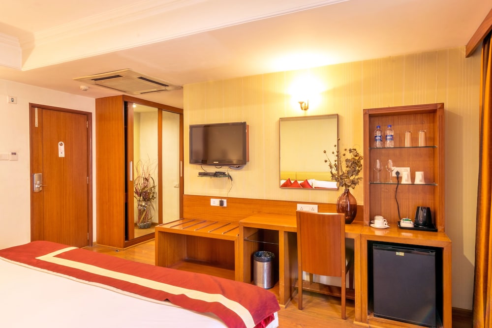 Octave Suites - Residency Road 22/33