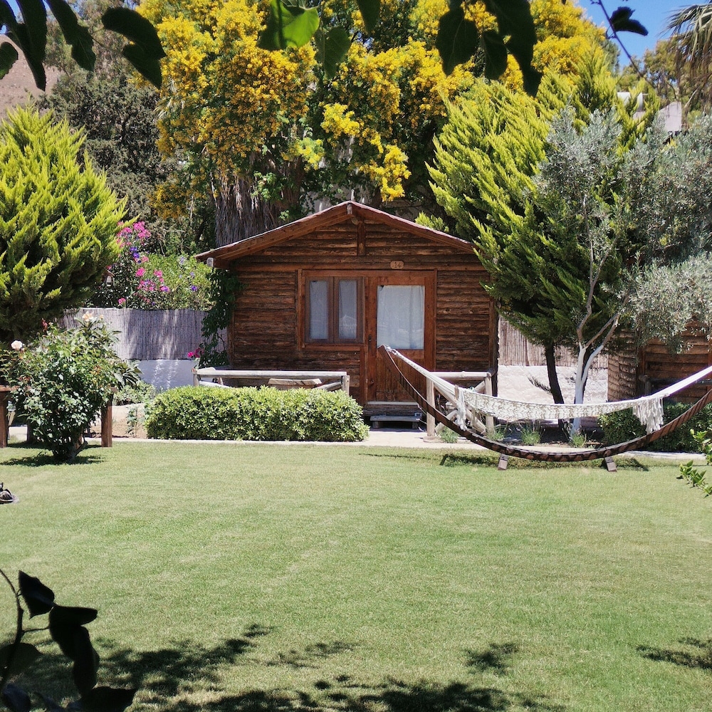 Pitos Bungalows 36/50