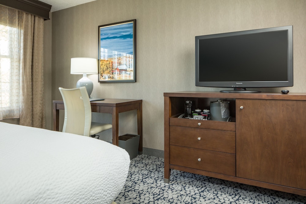 Inn at Middletown 57/63