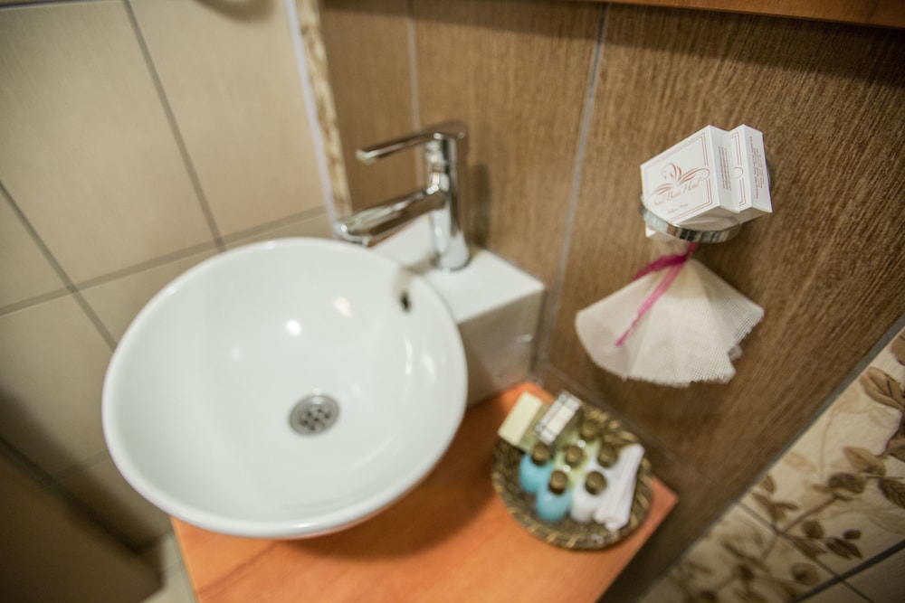 SAHIL BUTIK HOTEL 37/63