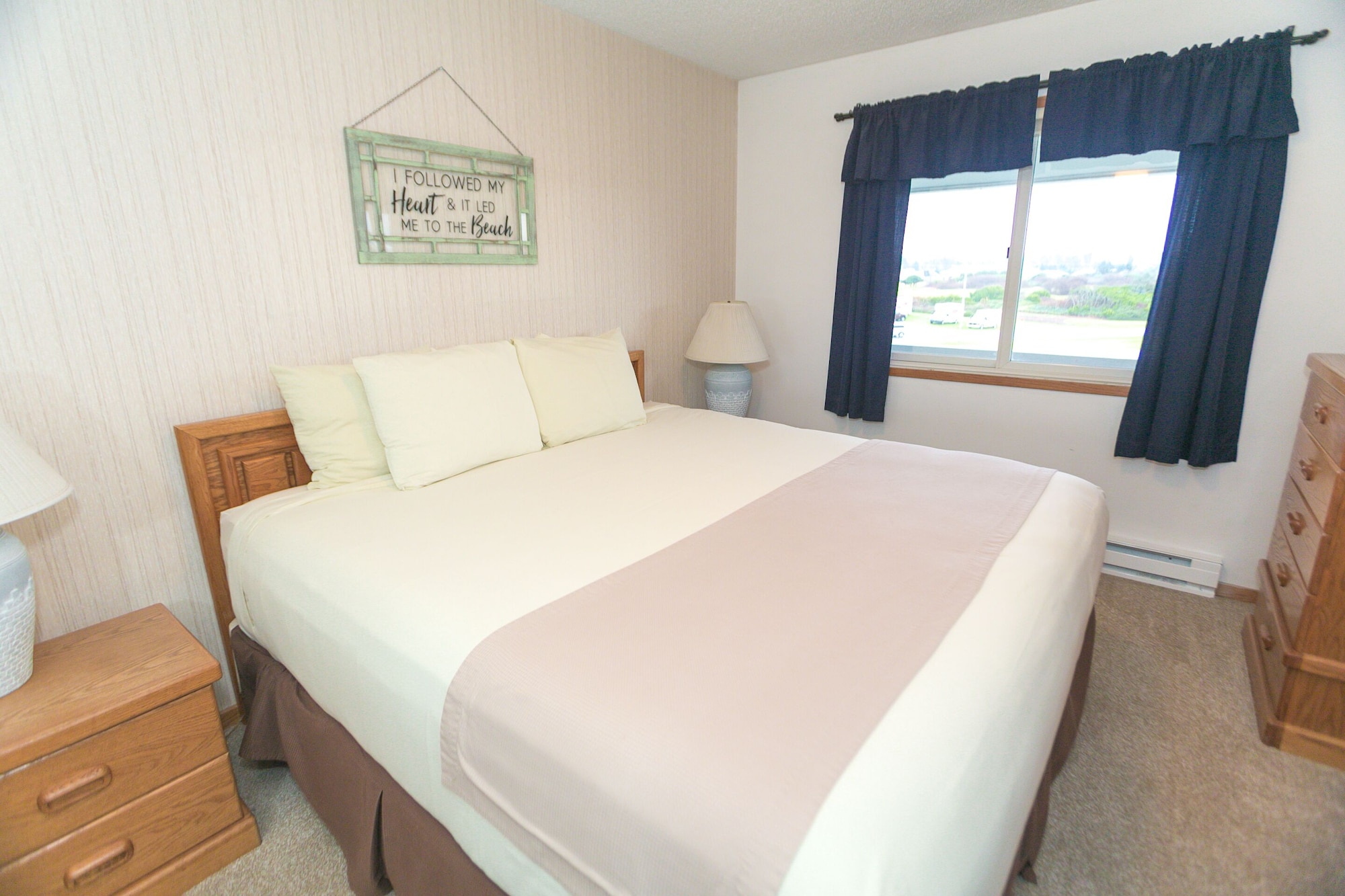 1 Bedroom, Premium, King Bed, Ocean View, Sofa, Kitchen