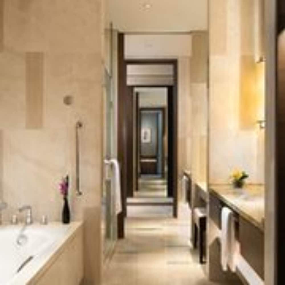 Shangri La Jinan 46/49