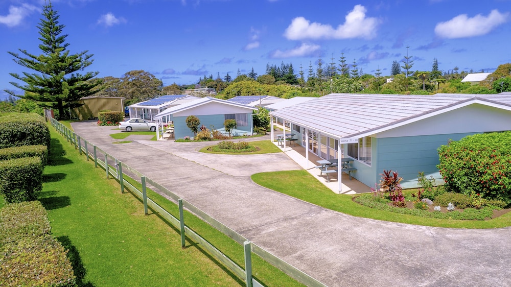 Aloha Apartments 49/61