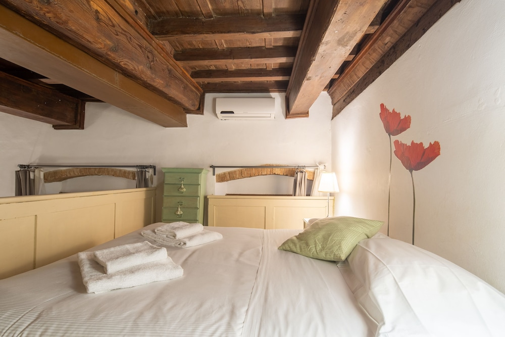 Lambertesca Loft 1/16