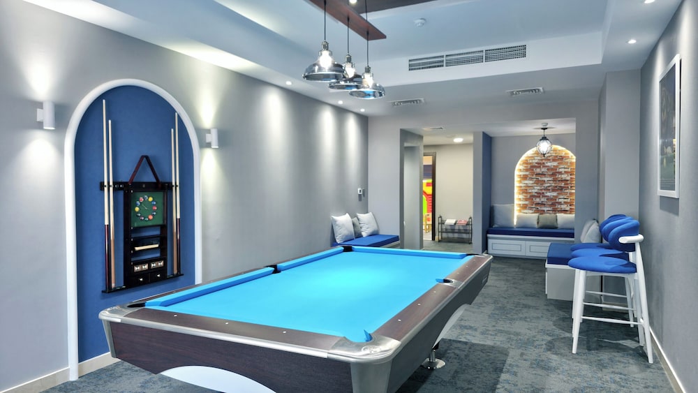 swimming pool spa