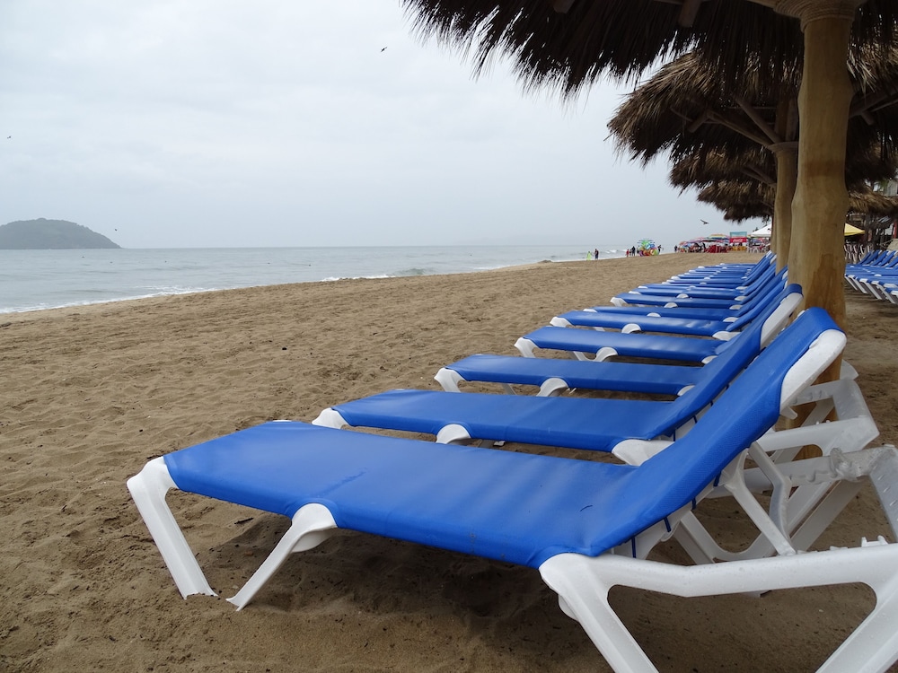 Decameron Isla Coral Guayabitos Ramada All Inclusive Resort 23/48