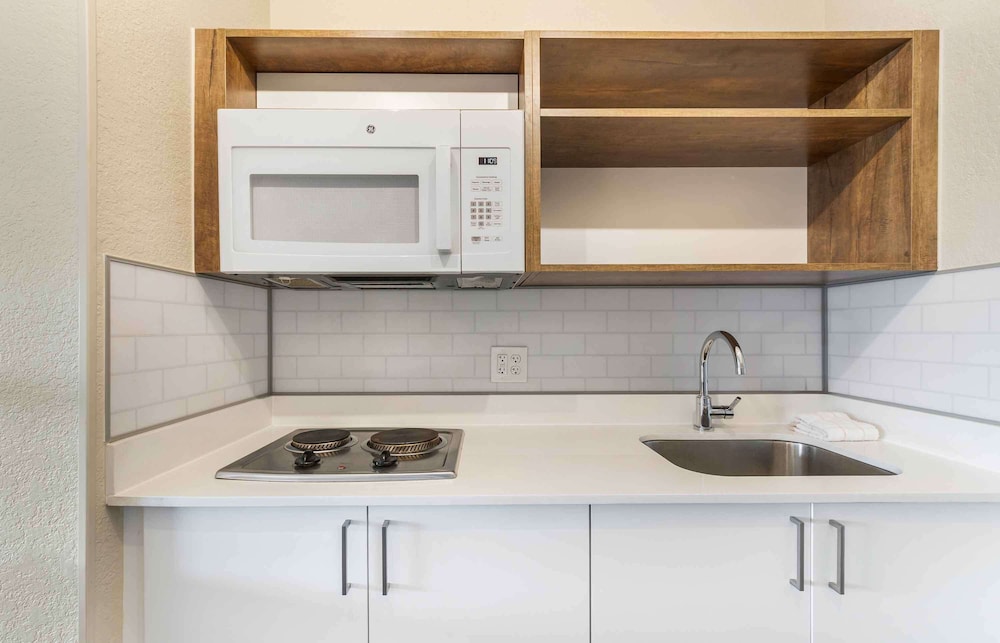 Extended Stay America Miami Airport Doral 25th St 54/56