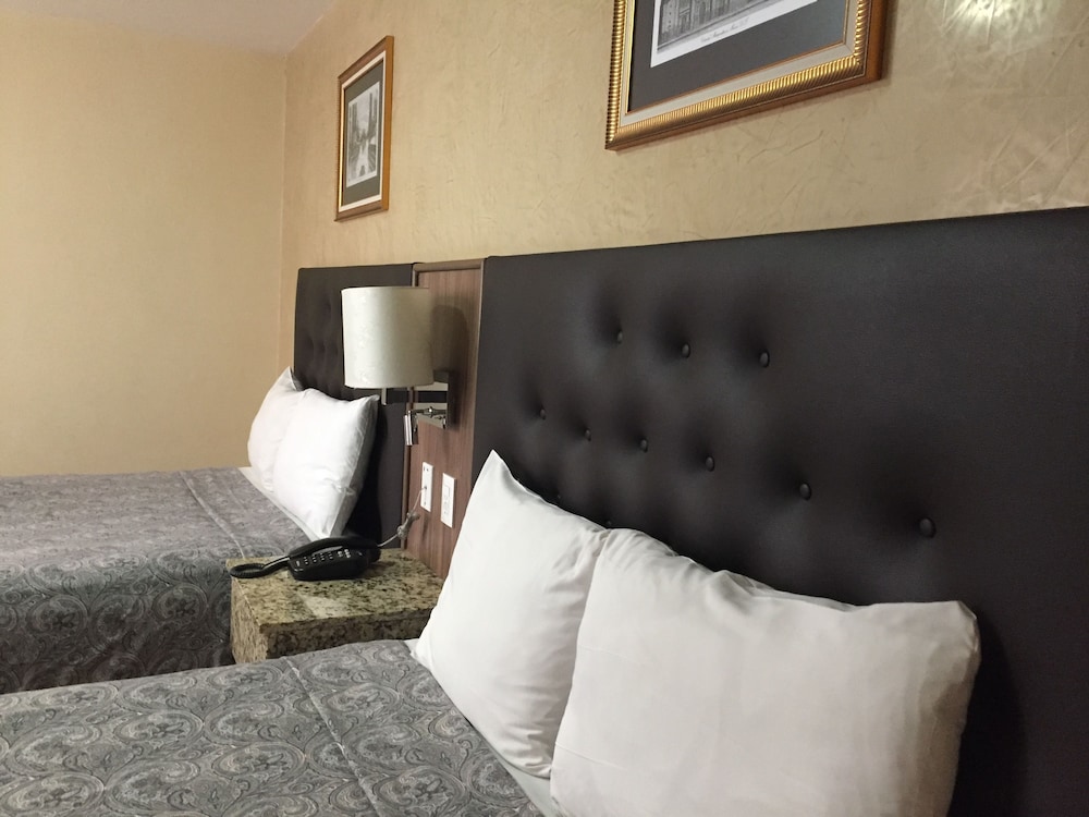 Castropol Hotel 21/43